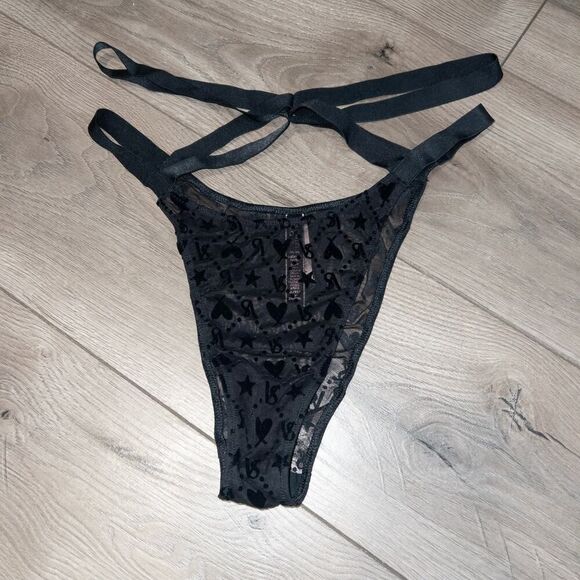 NWT Victoria’s Secret Black Logo Lace Banded
Brazilian Panty‎ Size XL - Picture 2 of 9